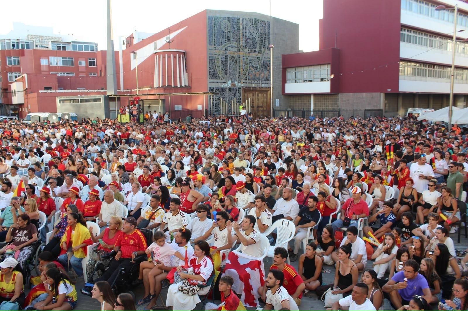 Imagen de archivo del partido de España contra Francia en la Plaza del Pilar, en Las Palmas de Gran Canaria.