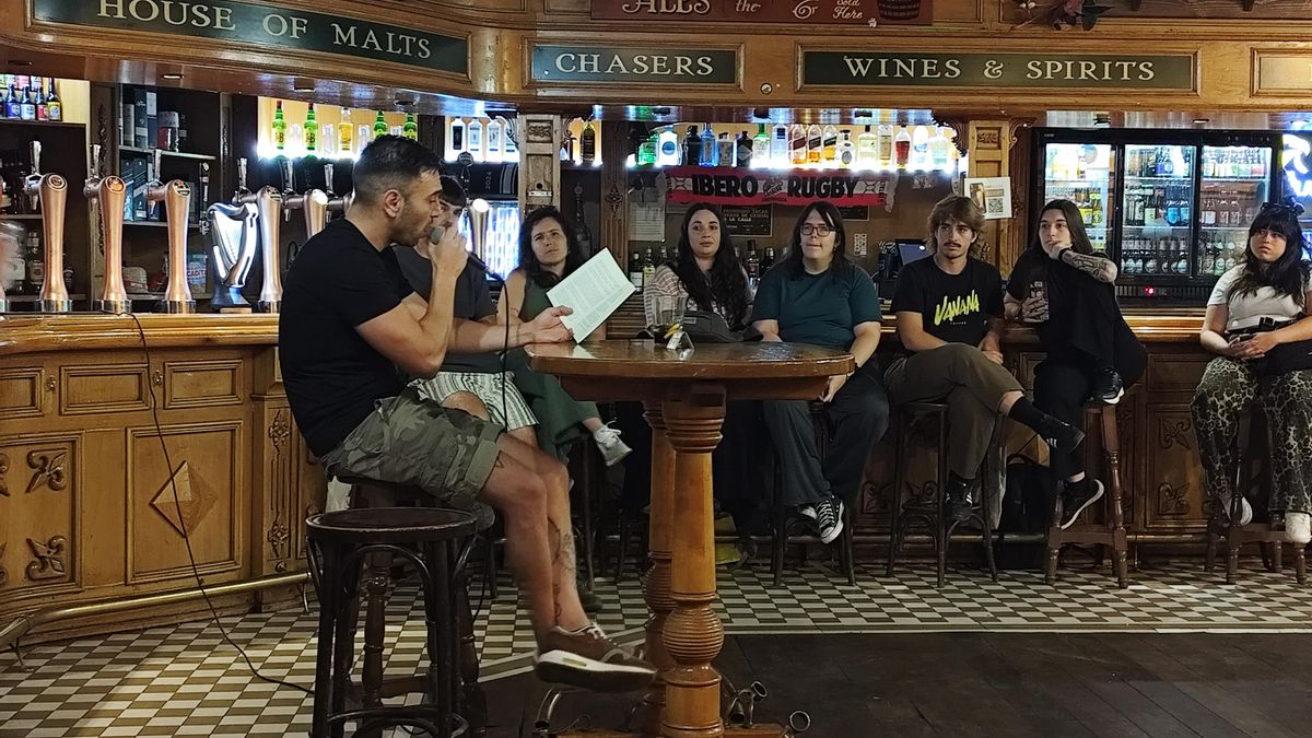 El rapero zaragozano Sharif da el salto a la prosa: “He conseguido ampliar el jardín de mi escritura”