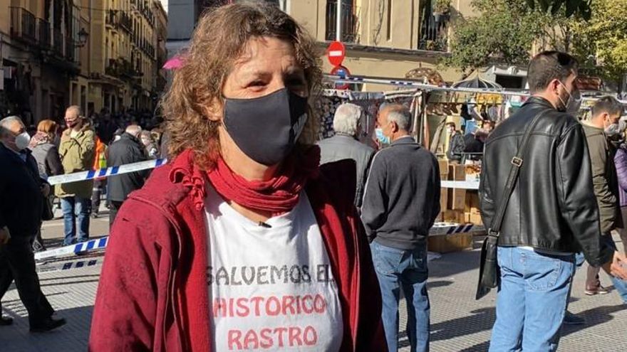 Mayka Torralbo, portavoz y vicepresidente de la asociación que aglutina a la mayor parte de los vendedores ambulantes del Rastro