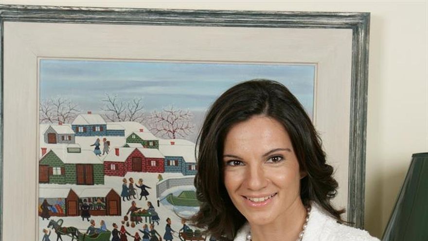 Mamen Sánchez novela los años dorados de la prensa rosa en "La flor y nata"