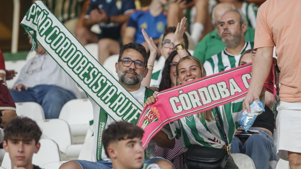Grada Blanquiverde del Córdoba CF - Granada CF