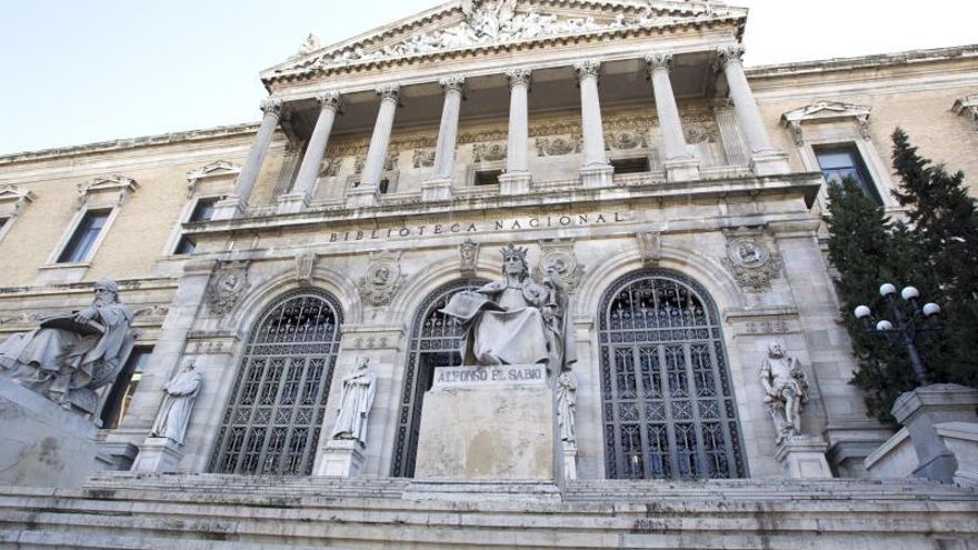 La BNE dedica a Carmen Bravo-Villasante una muestra bibliográfica