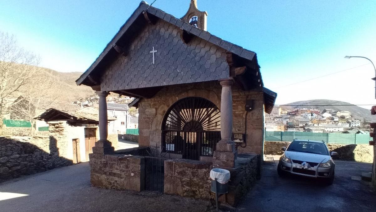 Capilla del Cristo de Caboalles de Abajo.
