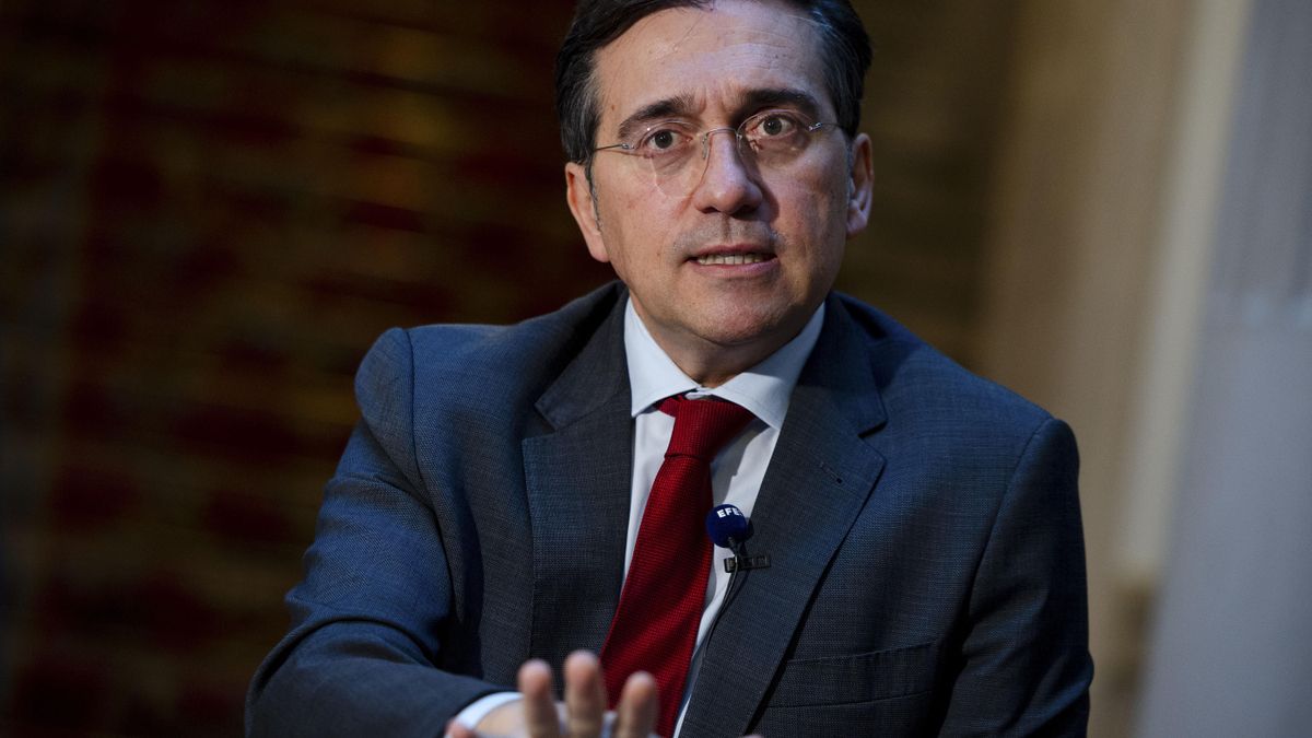 Albares dice que “Irán no necesita ningún tipo de fuerza externa” y exige al Gobierno que cese la represión