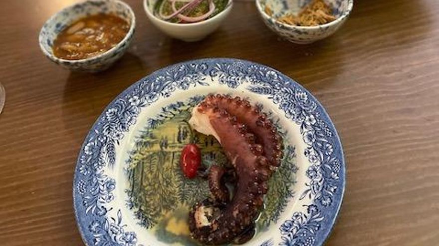 Secuencia de platos de siempre en El silbo gomero