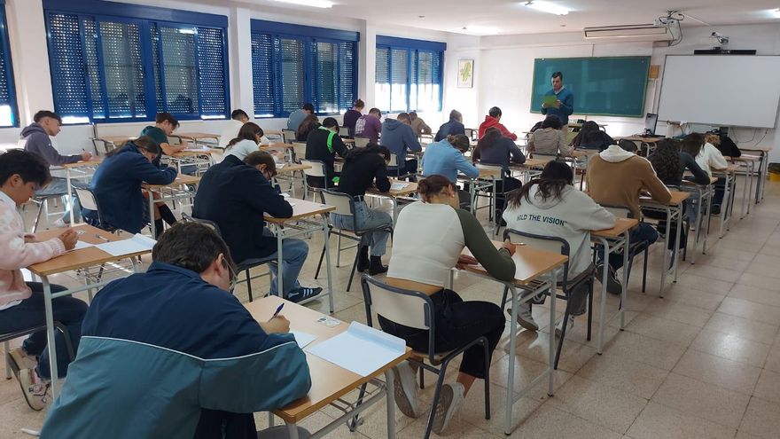 Los docentes extremeños irán a la huelga ante el ninguneo de Guardiola por la homologación salarial