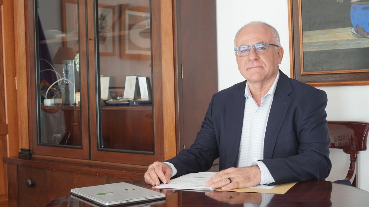 Carlos Cabrera, consejero de Aguas, Transporte, Industria y Energía del Cabildo de La Palma.