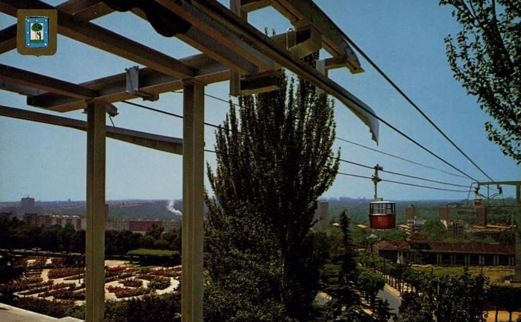 Postal del teleférico de Casa de Campo y La Rosaleda