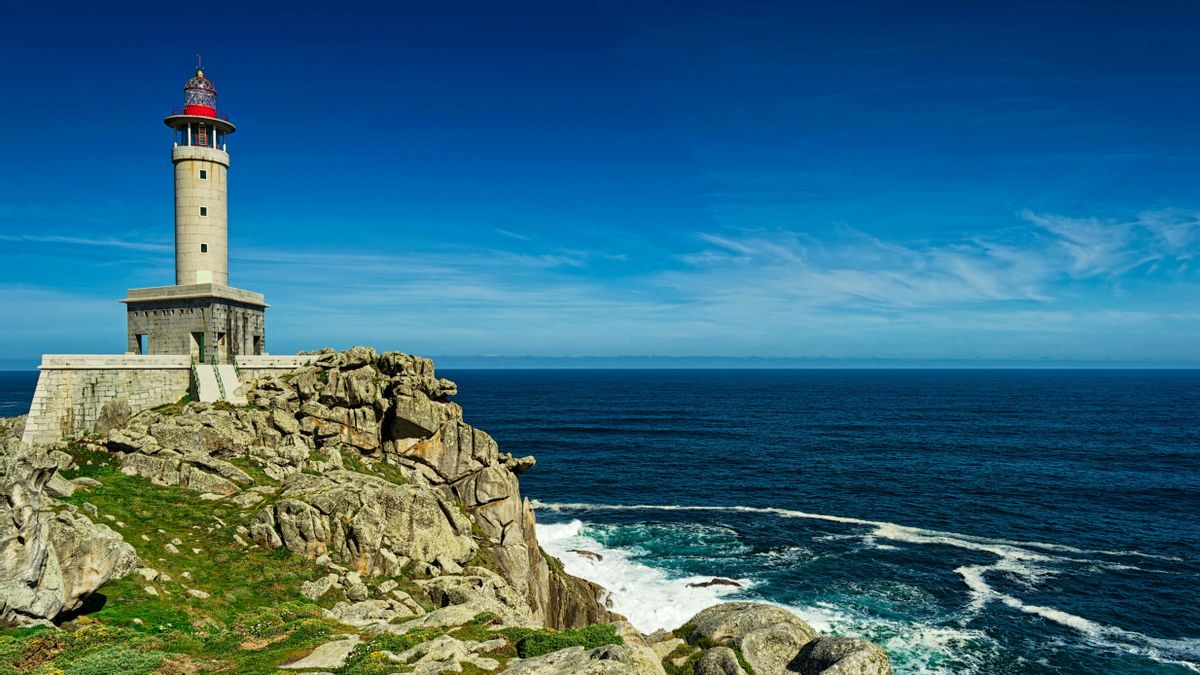 Faro de Punta Nariga, en O Camiño dos Faros.