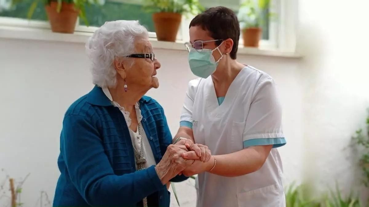 Cuidar con vocación: la vida en Novocare SCA, la cooperativa andaluza que pone a las personas mayores en el centro