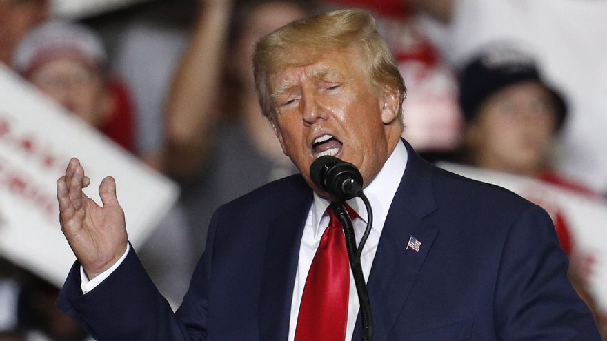 La comisión que investiga el asalto al Capitolio cita formalmente a Trump a declarar