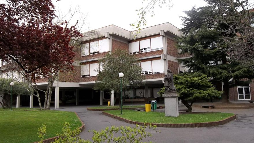 Denuncian que otros dos colegios concertados de Bizkaia cobran también cuotas ilegales