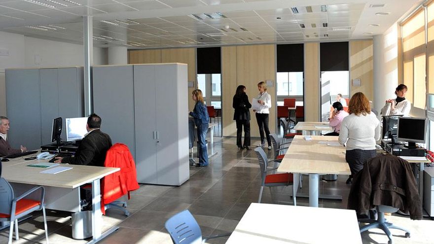 La Junta de Andalucía quiere tener manos libres en el nombramiento de cargos reservados a funcionarios