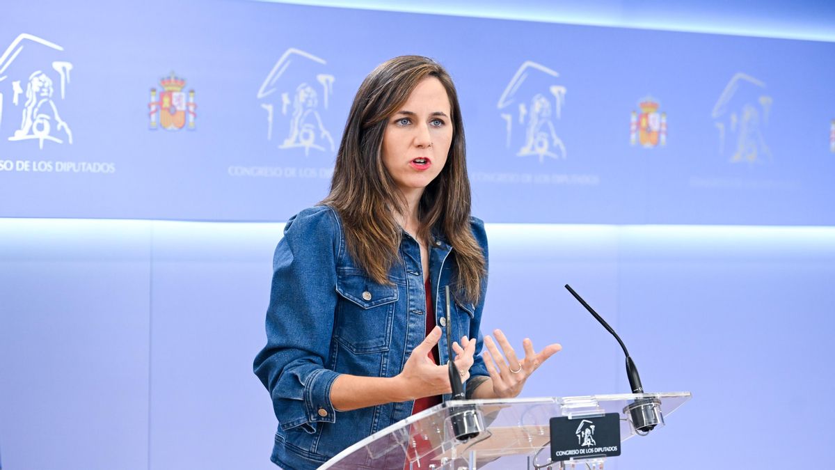 La secretaria general de Podemos, Ione Belarra, durante una rueda de prensa, en el Congreso de los Diputados, a 29 de septiembre de 2026, en Madrid (España).