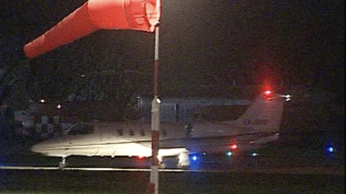 El momento en que u navión privado trasladó el cuerpo de Néstor Kirchner en 2011 desde Buenos Aires a Río Gallegos.