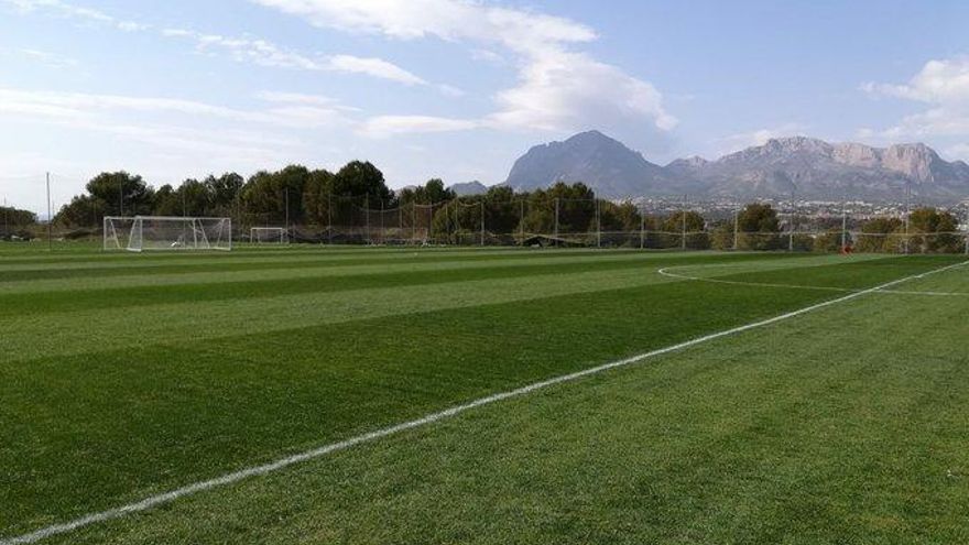 El Eldense suple al West Ham sub'23 en la pretemporada del CD Tenerife