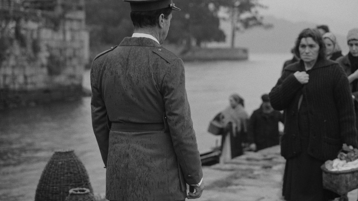 Fotograma de 'San Simón' (2025), película de Miguel Ángel Delgado