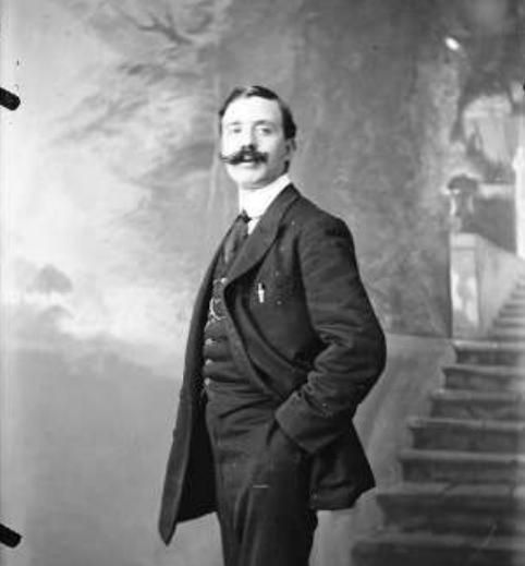 Retrato del arqueólogo J. Cabré, (1882-1947) codirector de las primeras excavaciones del yacimiento visigodo de Recópolis, en Zorita de los Canes (Guadalajara)
