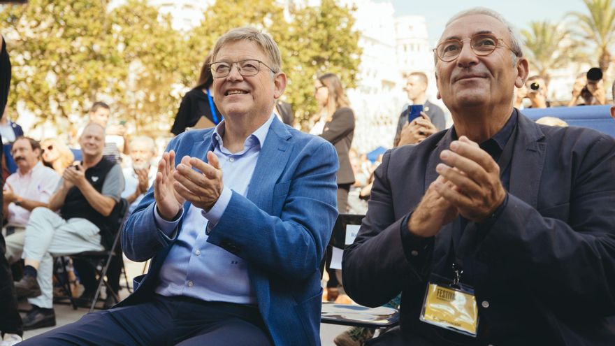 El president Ximo Puig junto a José Sanclemente.