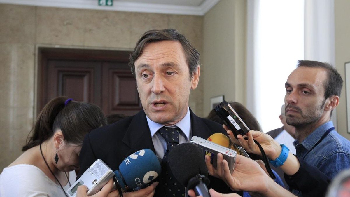 Hernando (PP) descarta un Congreso extraordinario y avisa al PSOE que si apoya a Podemos sería "nefasto" en Madrid