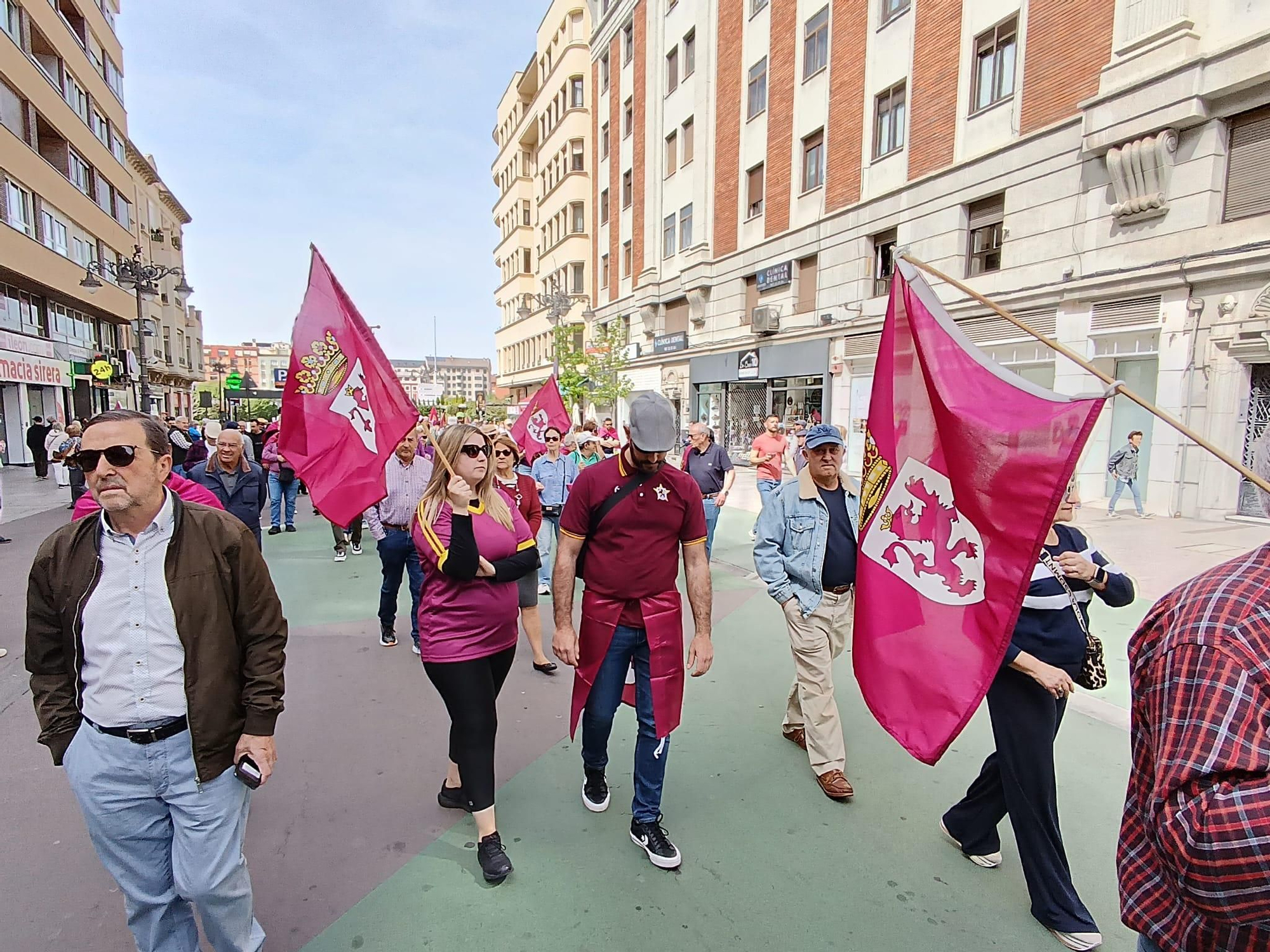 Cientos de personas exigen el 23 de abril el camino de 'León solo' y en libertad