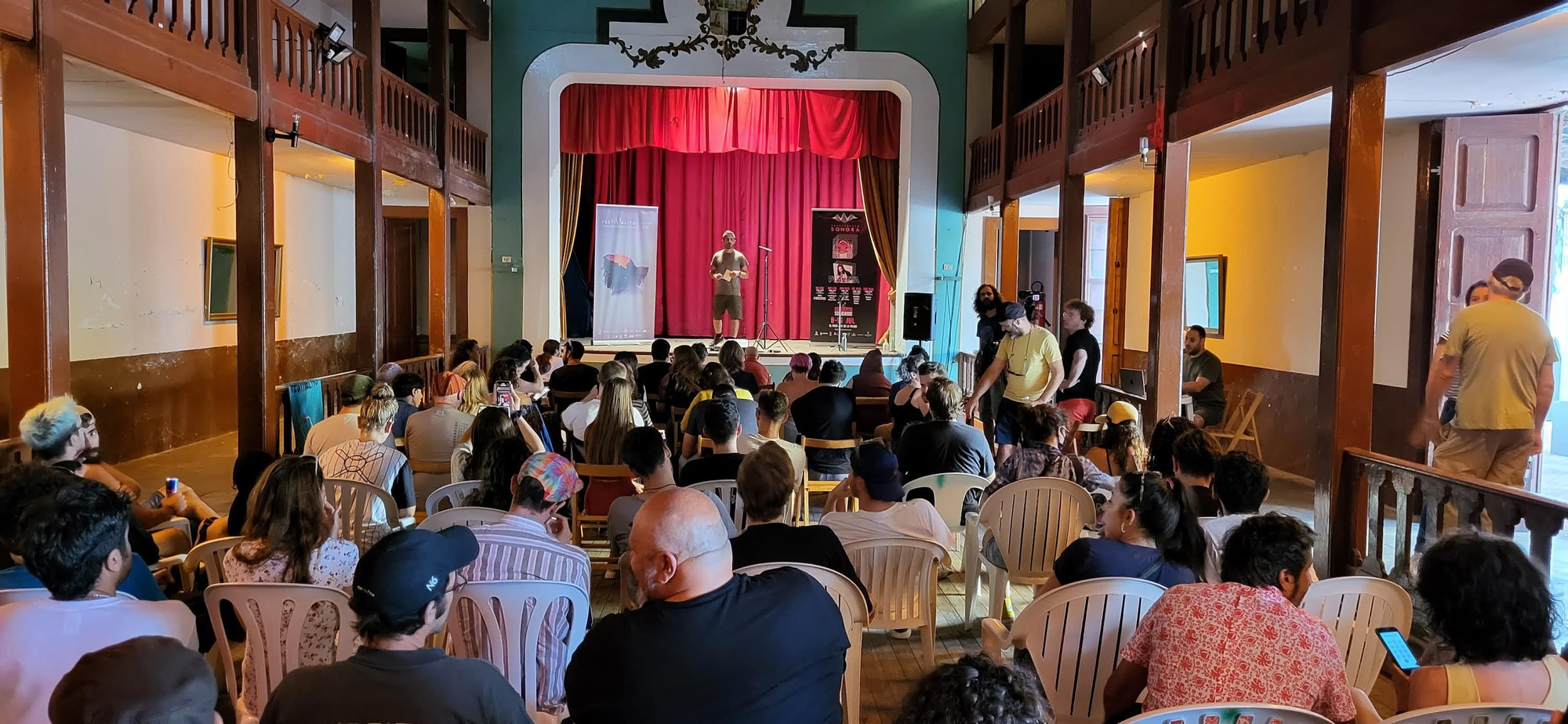 Imagen del Festivalito Sonora en el teatro Monterrey de El Paso.