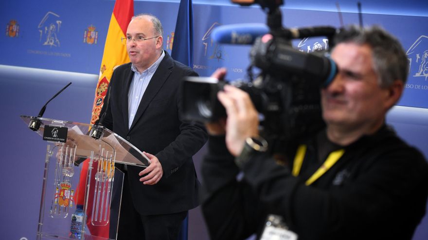 El portavoz del PP en el Congreso, Miguel Tellado, durante una rueda de prensa en el Congreso de los Diputados, a 21 de enero de 2025, en Madrid (España).
