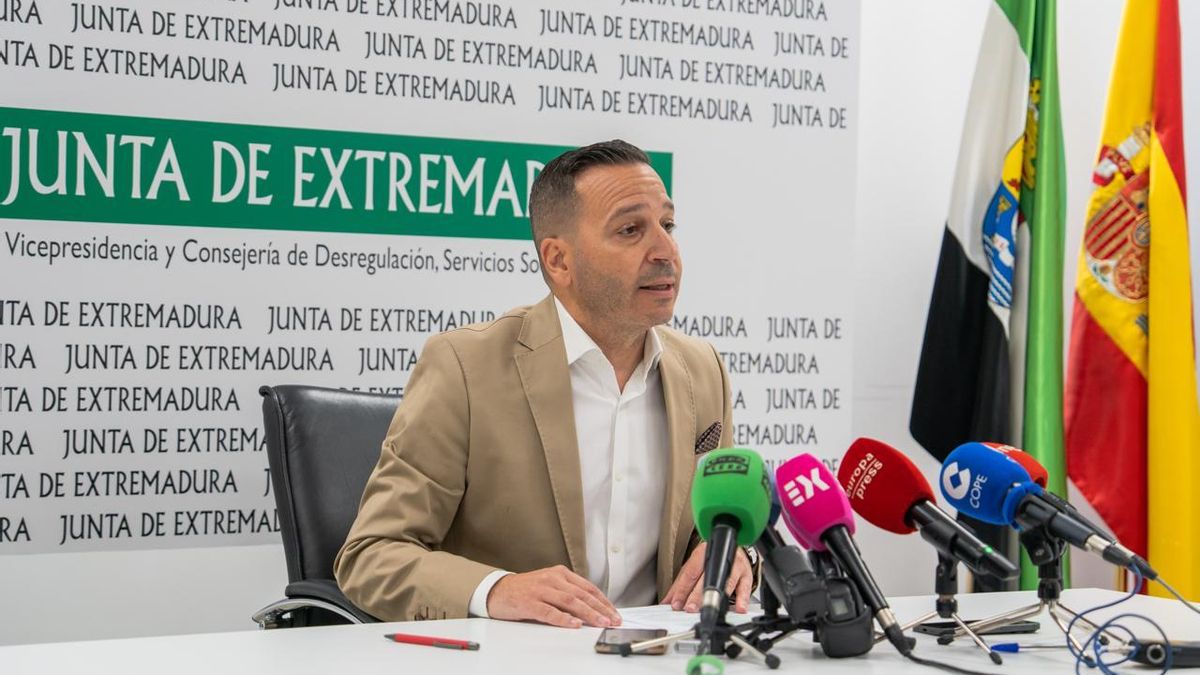 El vicepresidente extremeño de Vox rechaza acoger más menores migrantes y avisa que solo quedan 14 plazas libres