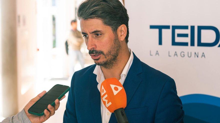 El alcalde de La Laguna, Luis Yeray Gutiérrez, atendiendo a los medios en una imagen de archivo