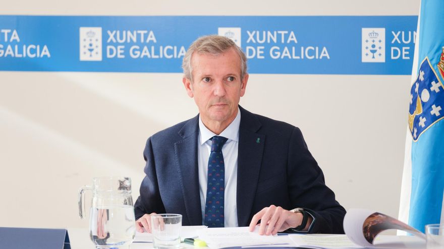 El presidente de la Xunta asegura que no conoce a nadie en su partido que pida la dimisión de Mazón por la gestión de la DANA