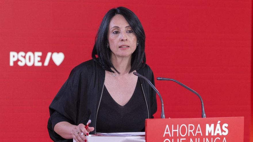 La secretaria de Organziación del PSOE, Rebeca Torró, en una rueda de prensa tras la Ejecutiva Federal en Ferraz.