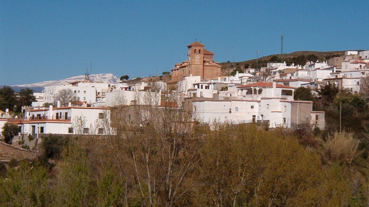 ¿El Caminito del Rey almeriense? Esta ruta de montaña en plena Alpujarra y Sierra Nevada es perfecta para un día de caminata
