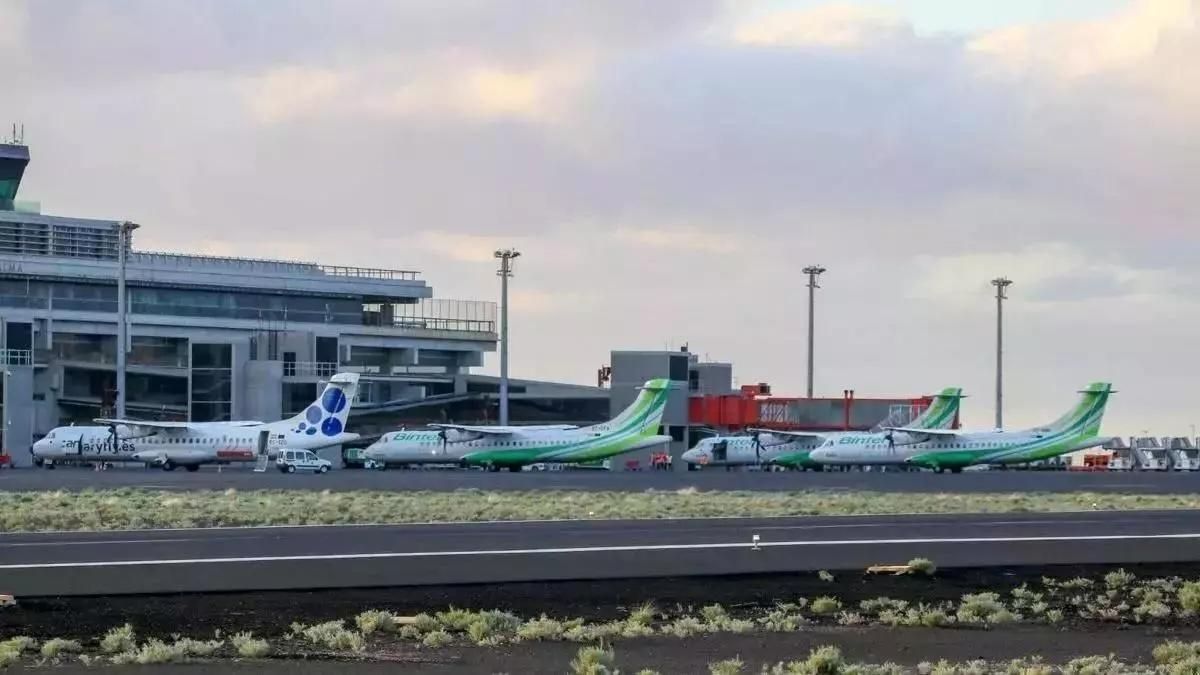 El aeropuerto de La Palma registra 133.680 pasajeros en noviembre, un 3,8% más que en el mismo mes de 2024