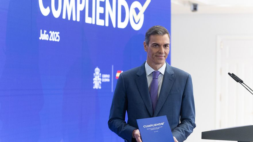El presidente del Gobierno, Pedro Sánchez, comparece ante los medios de comunicación para hacer balance del curso político, a 28 de julio de 2025, en Madrid