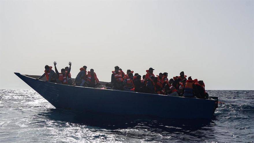 La ONG Sea Watch rescata a 222 migrantes en 24 horas en el Mediterráneo central