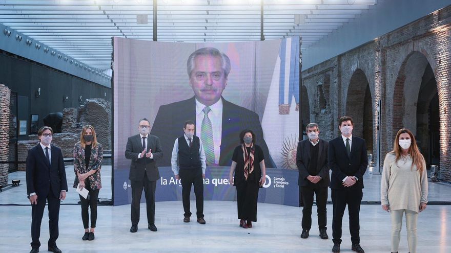 Fernández anunció una financiación del Banco de Desarrollo de América Latina por U$S 75 millones para comprar vacunas