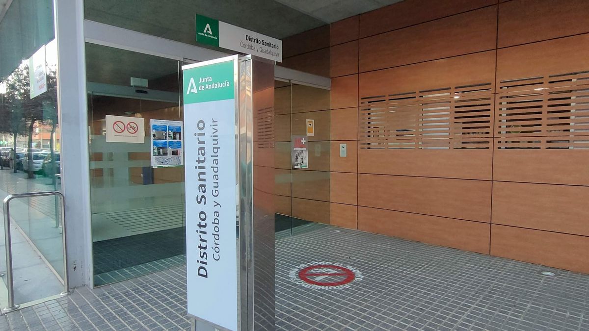 CCOO denuncia que Córdoba "sigue perdiendo médicos" por culpa de "los malos contratos y el exceso de trabajo"
