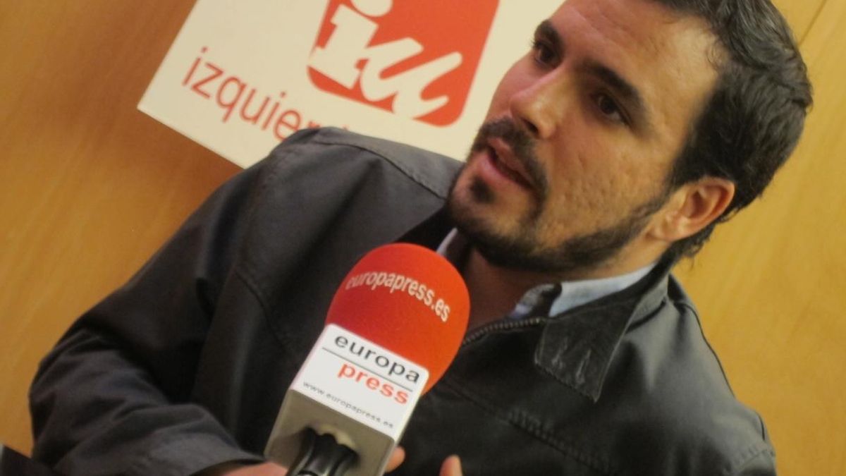 Garzón suma 20.000 avales, incluyendo a Lara, 7 líderes regionales y casi todos los diputados de Izquierda Plural