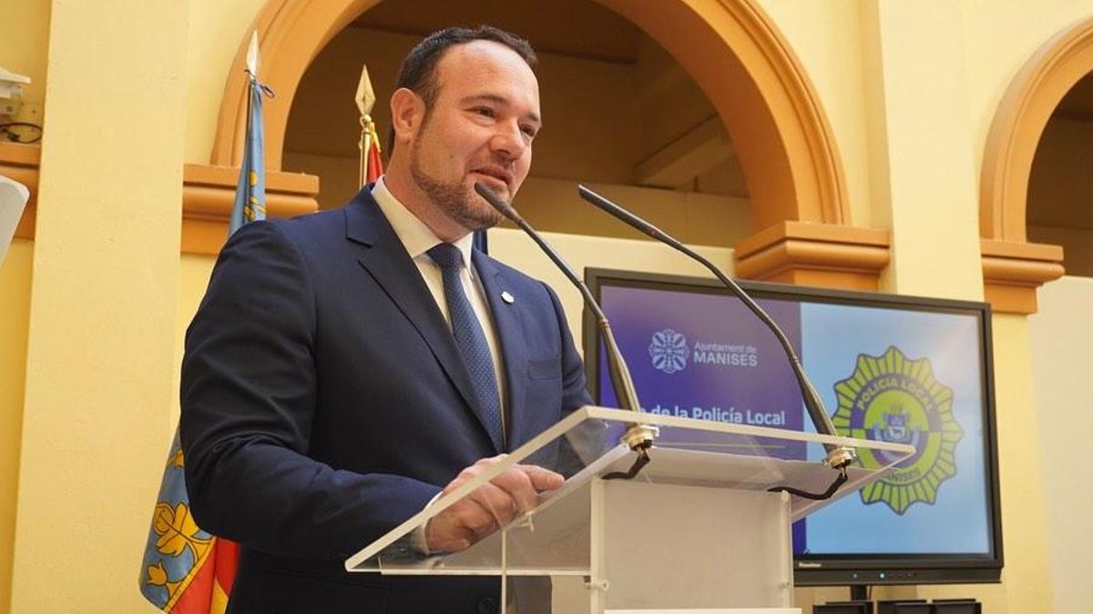 El alcalde de Manises, Javier Mansilla, hospitalizado tras sufrir un infarto