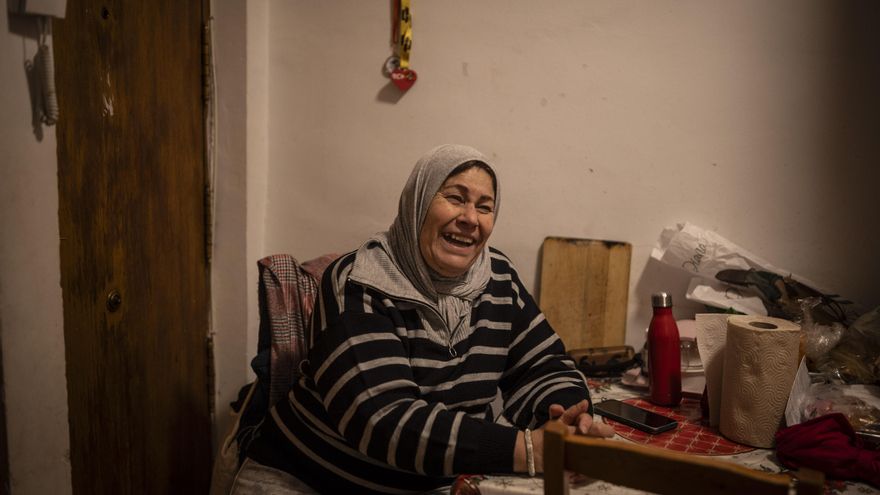 Los migrantes sin papeles que se acogerán a la regularización: "Por fin podremos trabajar dignamente"