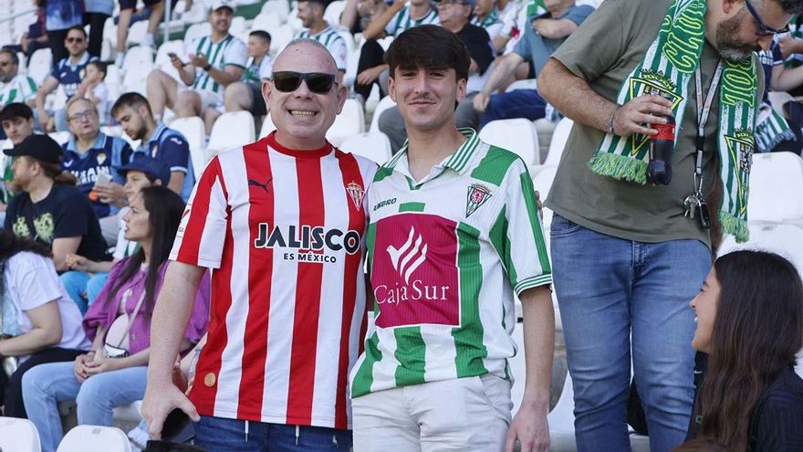 Aficionados del Sporting y del Córdoba CF en El Arcángel