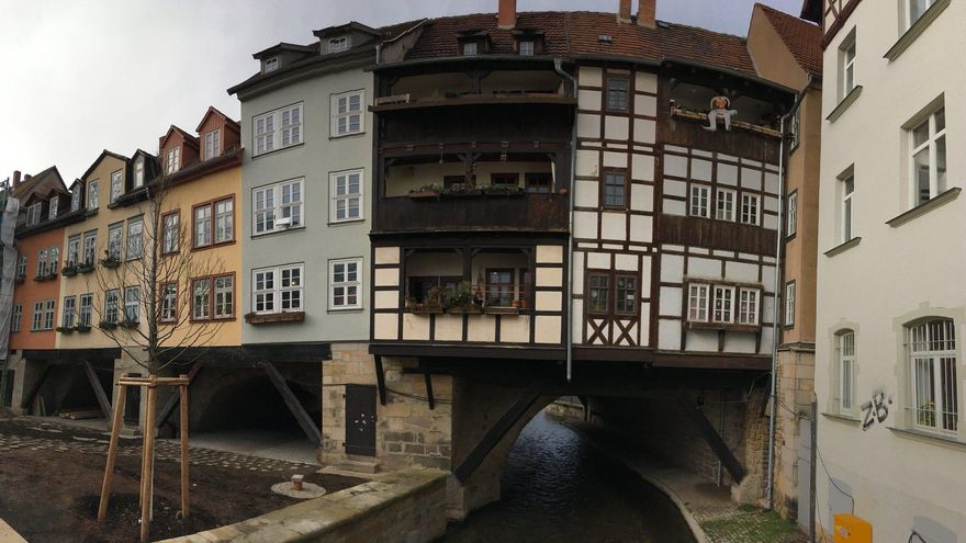 Casas medievales en el Puente de los Comerciantes (Erfurt).