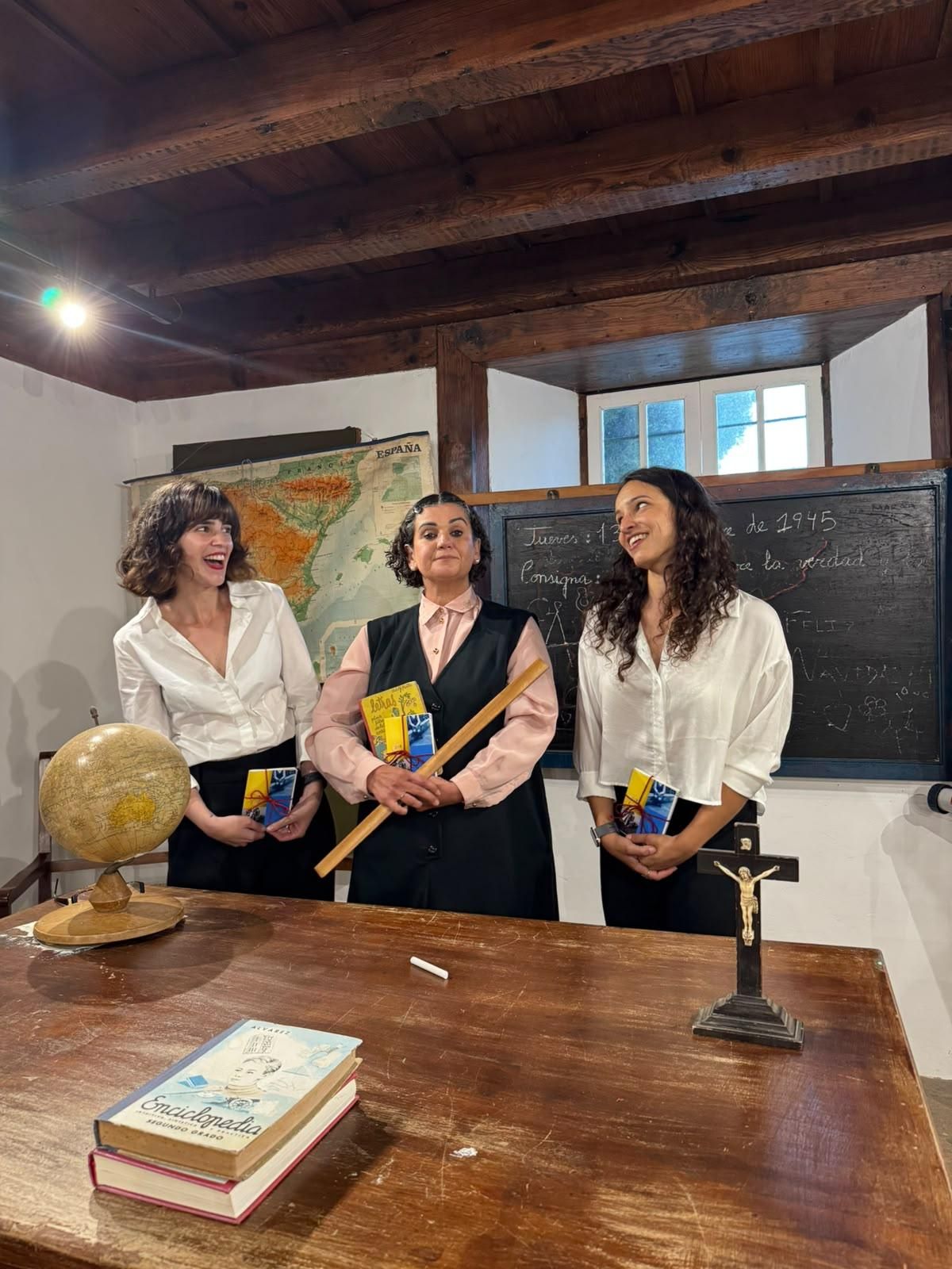 Kyriam González, Laura Escuela y Elisa Brito, Casa Luján, 2026. Foto: Anónimo