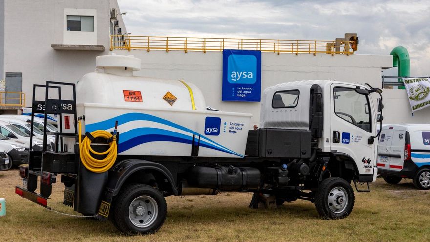 Privatización de AySA: habilitan los cortes del servicio por falta de pago y la venta de acciones