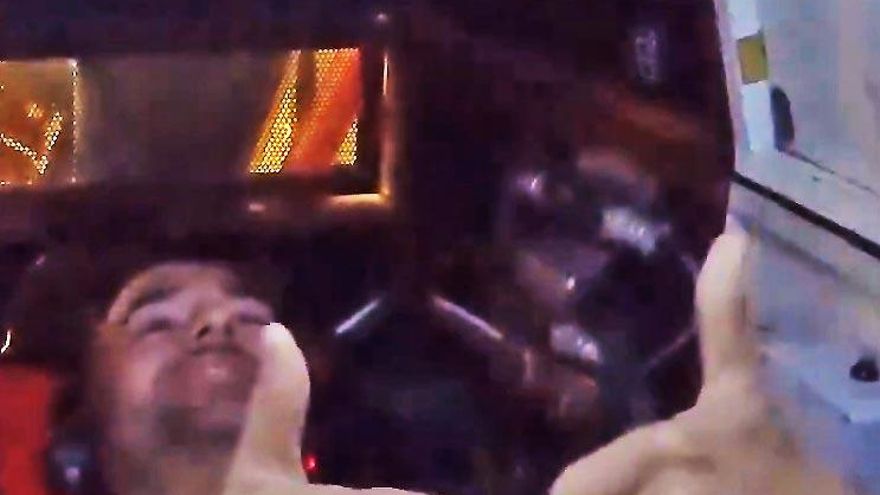 El astronauta leonés Pablo Álvarez supera la prueba de la centrifugadora