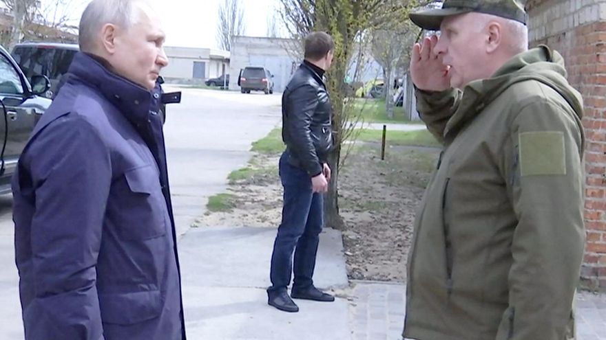 Ucrania califica la visita de Putin a Jersón y Lugansk de “gira por escenarios de crímenes masivos”