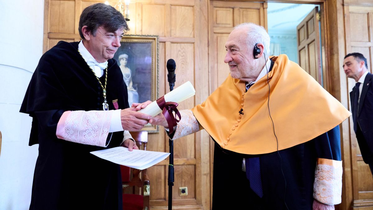 Joseph E. Stiglitz, Premio Nobel de Economía: "Una persona que está muriéndose de hambre no tiene libertad"