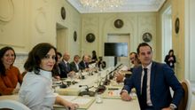 Las dos semanas de choques con Ciudadanos que llevaron a Ayuso a hacerse con el control de las residencias