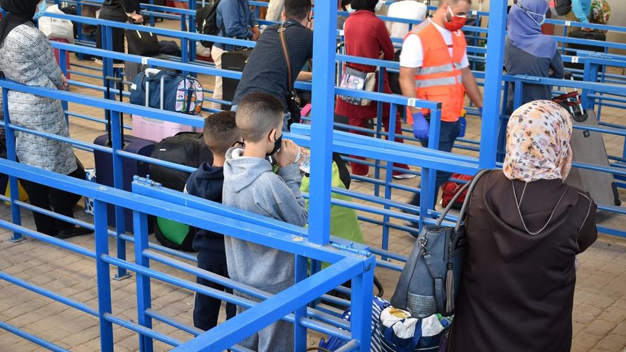 Pasillo humanitario en la frontera de Melilla