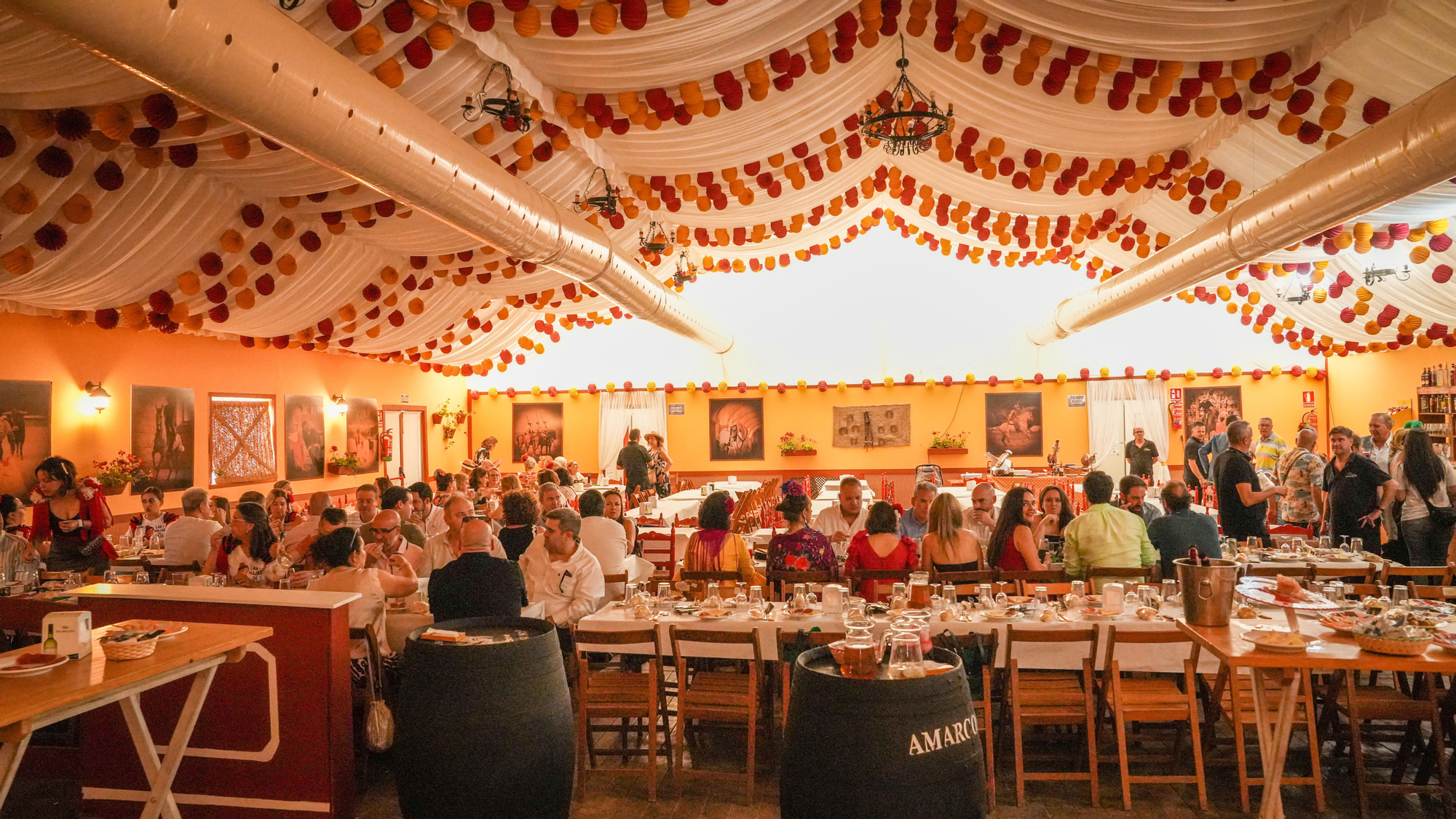 Comidas de empresas y amigos en la Feria de Córdoba